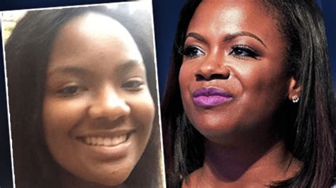Kandi Burruss Throwback Pic When She Was Pregnant Broke The Internet In The Worst Possible Way