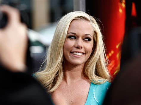 Kendra Exposed Update Did Kendra Wilkinson Shop Sex Tapes Around Cbs News