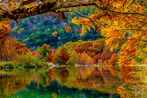 Breathtaking Places To See Fall Foliage In Texas Secret Houston
