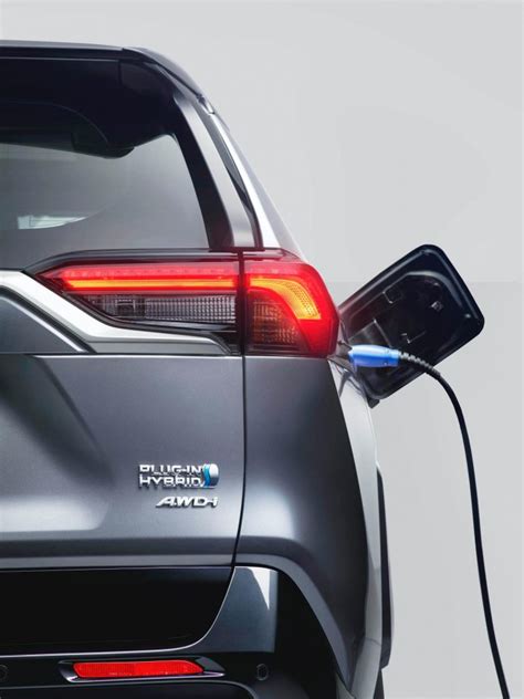 Toyota Rav4 Plug In Hybrid Arrives In Europe With 65 Km Ev Range