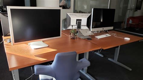 Multiple Desks Available In Shared Office Desks Near Me