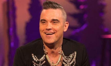 Robbie Williams Admits He Cant Remember Lyrics To His Biggest Hits