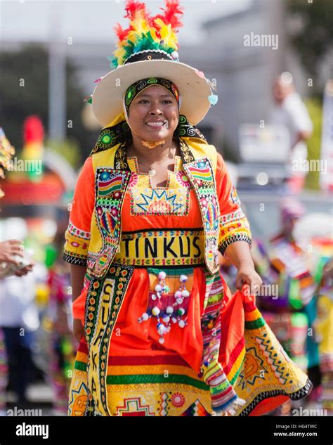 Women Bolivian Traditional Dress Hi Res Stock Photography And Images