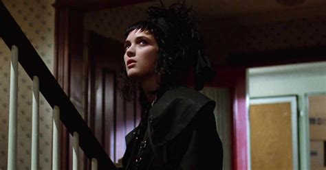 When Young Winona Ryder Was Bullied For Her Gothic Appearance In Tim
