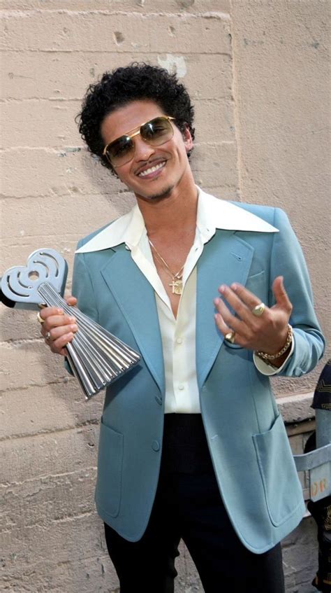 Bruno Mars Tour Bruno Mars Style 70s Fashion Men 70s Inspired Fashion Disco 70s Retro Suits