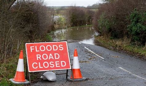 Uk Weather Forecast Urgent Flood Alerts In Place As Heavy Rain And