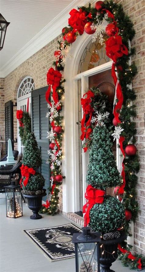 40 Easy DIY Christmas Decorations Ideas for Your Front Yard | Christmas
