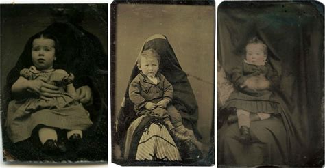 Hidden Mothers Creepy Studio Portraits Of Faceless Mummies Behind