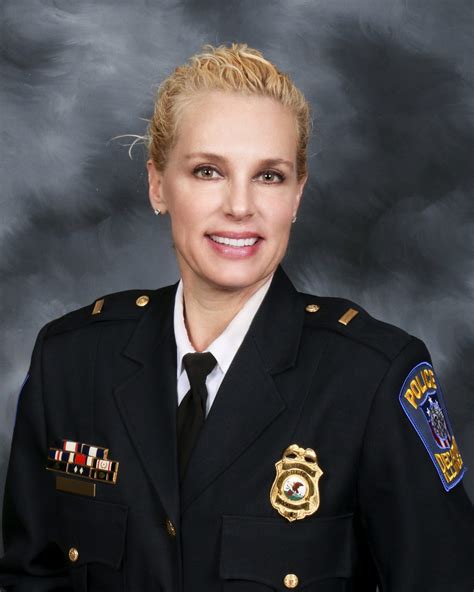 Lieutenant Shannon Gutierrez Seal City Of Decatur Police Department