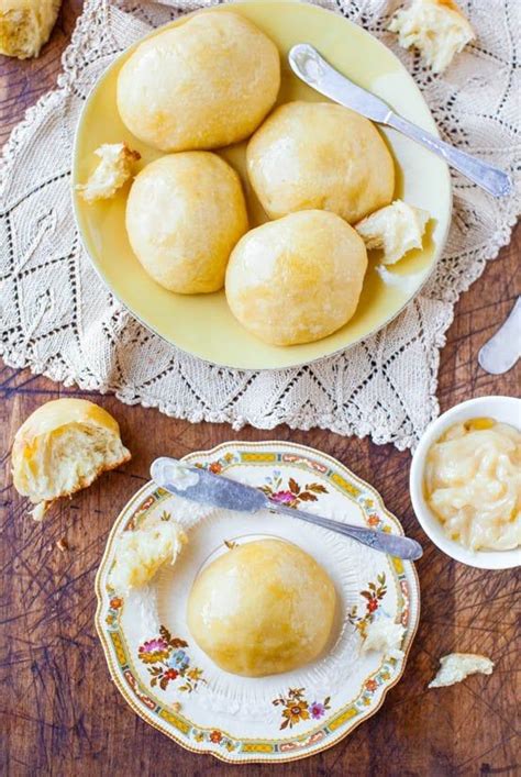 Unwrap the string cheese and lay it in a line at the top of the dough. 9 Thanksgiving Recipes The Pioneer Woman Swears By ...