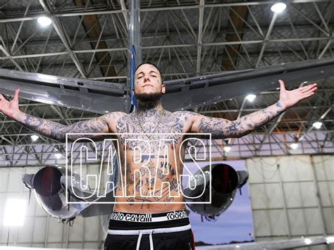 El martes hubo un escándalo entre macarena herrera, la novia de alexander caniggia, con sofía bonelli, la pareja del claudio paul caniggia. Caras | Alex Caniggia escrachó a la novia de Claudio Paul ...