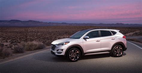 Hyundai tucson 2021 has 10 video of its detailed review, pros & cons, comparison & variant explained,test drive experience, features, specs, interior & exterior details and more. 2021 Hyundai Tucson N Line Release Date, Price, Redesign | Latest Car Reviews
