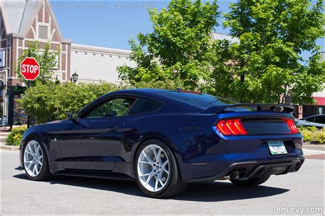 Blue Ford Mustang Gt