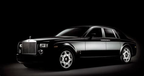 A Detailed Look At The 2003 Rolls Royce Phantom