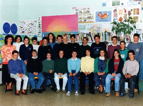 Photo De Classe 3ème De 1991 Collège Charles De Foucauld Copains D
