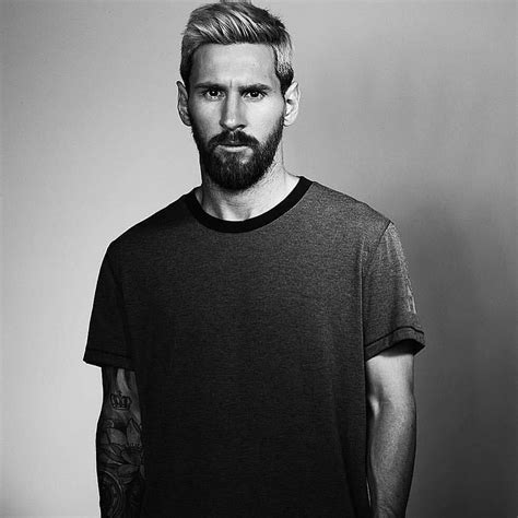 This extremely talented guy was born in rosario, santa fe. Lionel Messi Biography, Net worth, Photos, Instagram | Lionel messi, Lionel messi biography, Messi