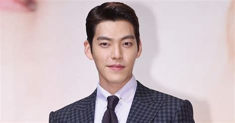 On july 23rd, the actor's agency am entertainment posted a short video of him getting off work on its official instagram account. Kata Hong Jong Hyun, Kondisi Kim Woo Bin Kini Jauh Lebih ...