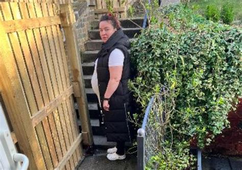 Pregnant Woman Claims Neighbours New Fence Blocks Pram From Garden