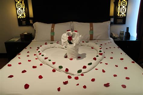Honeymoon Setup Decoración Del Dormitorio Romántico Decoración De