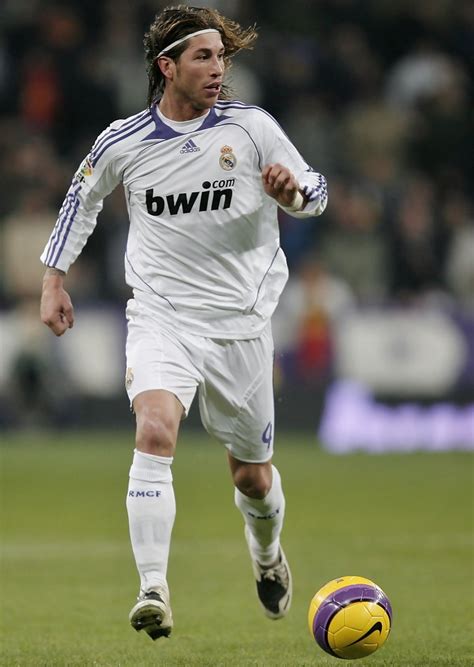 El real madrid recibe al conjunto navarro en la jornada 34 de liga (21:00 h; Sergio Ramos - Sergio Ramos Photos - Real Madrid v Osasuna ...