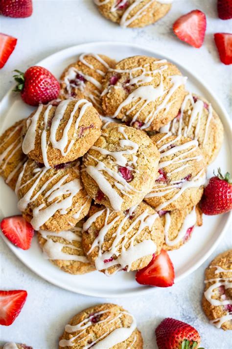 These Strawberry Shortcake Cookies Are Super Soft And Cake Like With