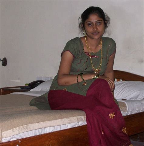 Aunty Heros Indian Homely Girls