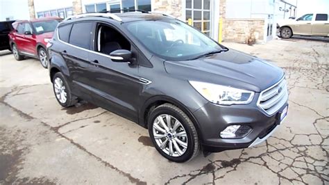 J1927a 18 Ford Escape Titanium With Panoramic Vista Roof And 20