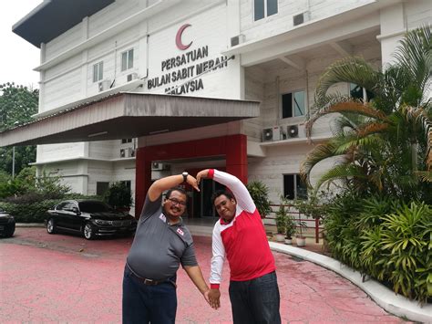 Our vision is to realize the malaysia red crescent as a leading and distinctive humanitarian organization that brings people and institutions together for the vulnerable and our. Malaysian Red Crescent - Saving lives, Changing minds