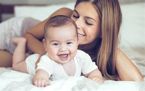 10 Cosas Que Debes Hacer Con Tú Bebé Antes De Que Crezca
