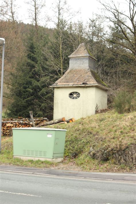 Urlaub zwischen winterberg und schmallenberg. D -57392 Schmallenberg OT Hundesossen in 2020 | Haus ...