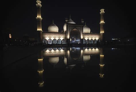 In Pics Jama Masjid Illuminated On The Eve Of The Holy Month Of