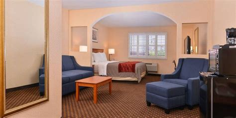Comfort Inn And Suites Comfort Inn And Suites Guest Room Design Hotel