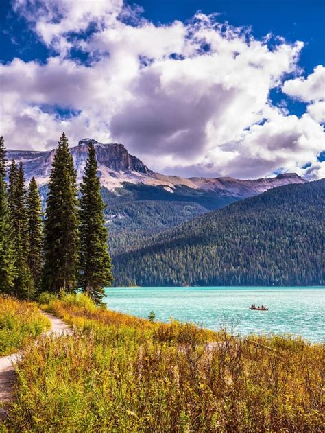 The Emerald Lake In The Rocky Mountains Stock Image Image Of Peak