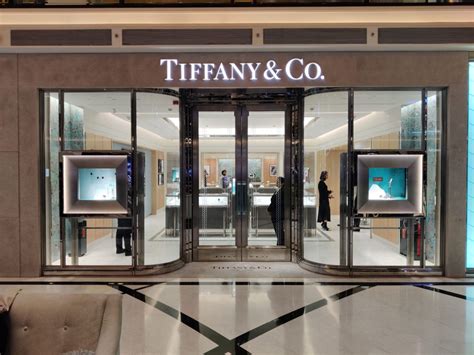 For Keeps Preserving Key Elements As Tiffany And Cos Fifth Avenue