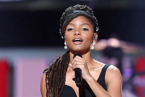 Halle was born to american mother and father, courtney and doug bailey. Halle Bailey's Height, Weight, Body Measurements, Biography
