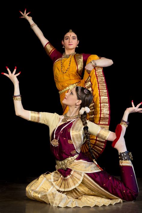 Folk Dance Of Tamil Nadu Dance Of India Bharatanatyam Dancer