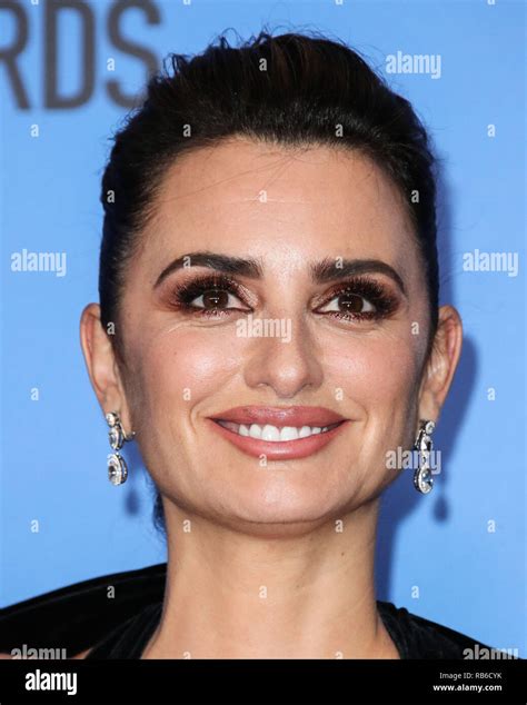 Penelope Cruz 76 Red Carpet Event Hi Res Stock Photography And Images