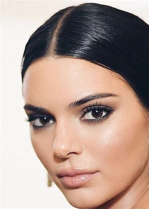 Kendall Jenner Eye Color Kendall Jenner Makeup By Mary Phillips For