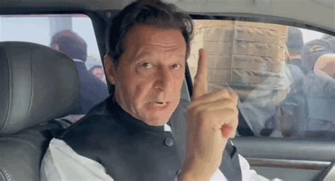Pakistan Police Enter Imran Khans House In Lahore Former Pm Set To