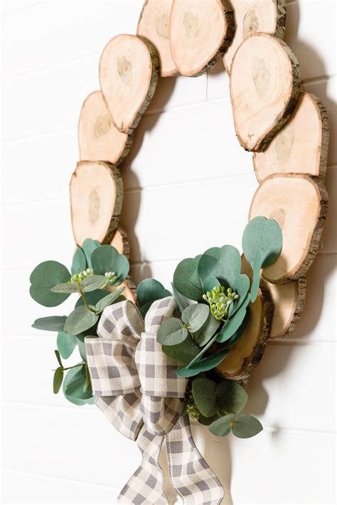 Diy Wreath With Wood Slices How To Make A Rustic Wood Wreath