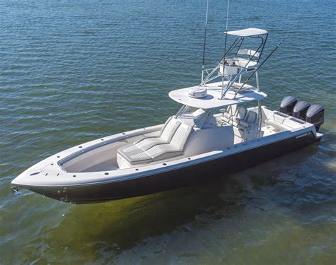 Contender 39 Fa Center Console Speed And Cabin Comfort Contender Boats