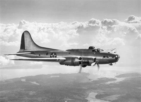 Buy World War Ii Era Bomber 1941 Boeing B 17e Flying Fortress