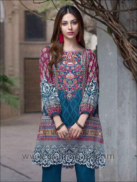 Latest Summer Lawn Kurta Designs And Stitching Styles Collection 2021 22