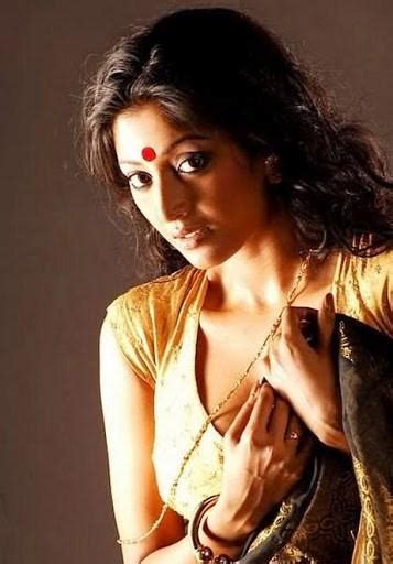 Paoli Dam Latest Stylish Fashion Saree Dress Veethi