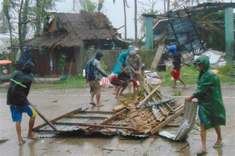 Relief Goods Para Sa Mga Biktima Ng Bagyo Sa N Samar Kinukulang Abs