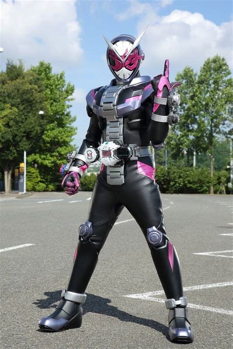 Silahkan di download dan jangan lupa share postingan ini. Kamen Rider Zi-O: First Look at Stunt Suit! - Tokunation
