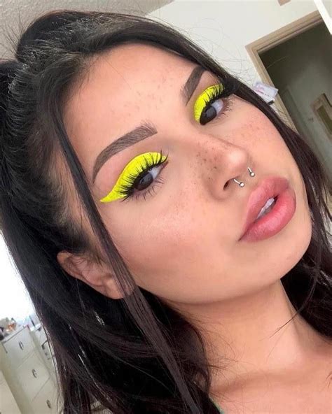 Neon Yellow Eyeliner Makeupideaseyeshadows Rave Makeup Makeup