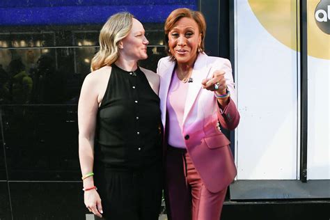 GMA S Robin Roberts Gets Married In Connecticut On Friday