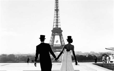 Téléchargez Une Image Sur Votre Téléphone Personnes Paris Amour Tour Eiffel Gratuitement