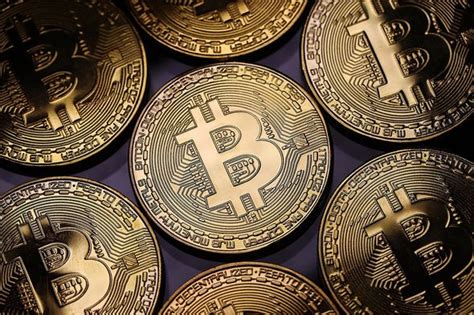 Bitcoin's price plunged by nearly 30% to almost $30,000 (£21,000) on wednesday after chinese regulators announced that they were banning banks and payment firms from using cryptocurrencies. Why Cryptocurrency Is Crashing - What is Chia ...